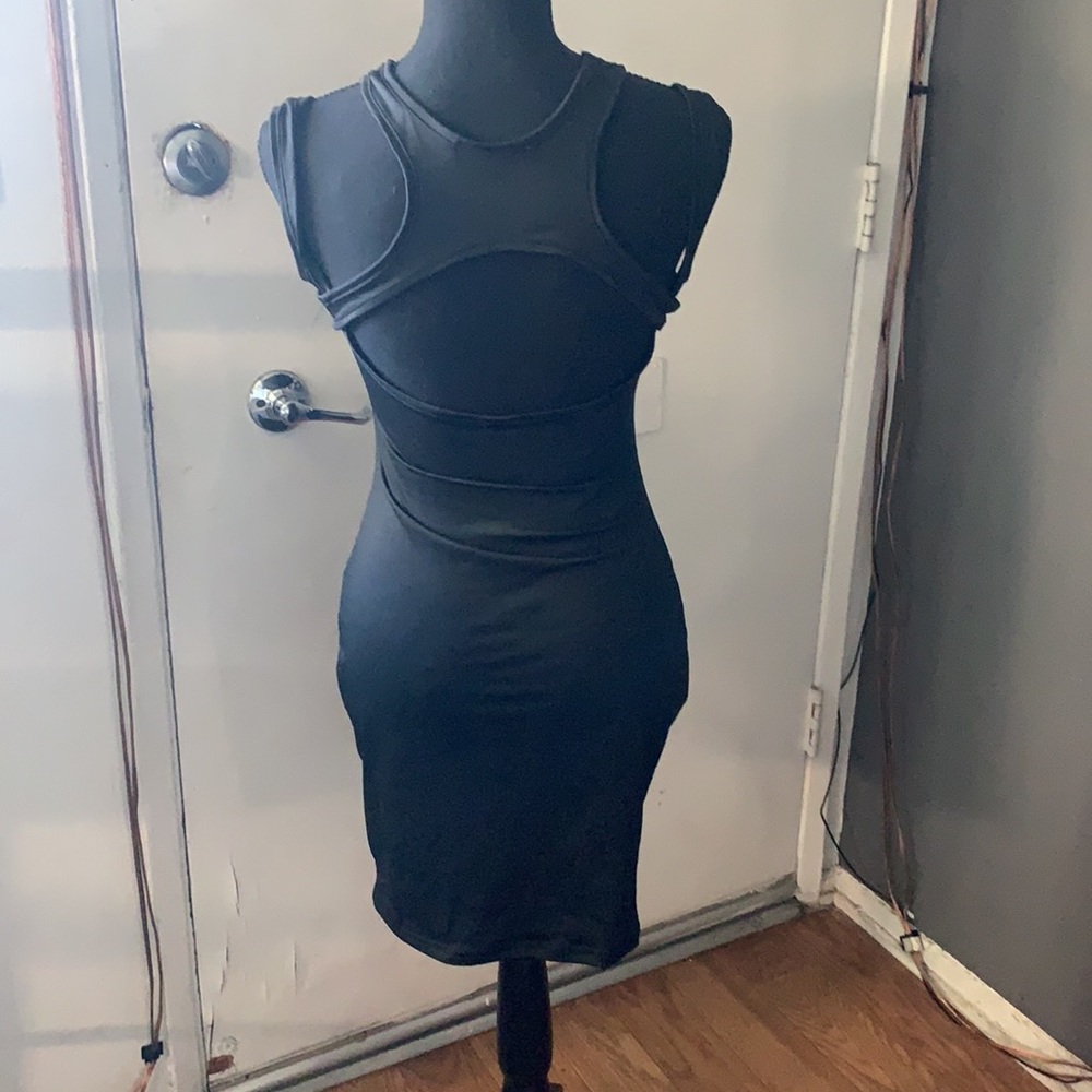 Dress - Picture 3 of 6